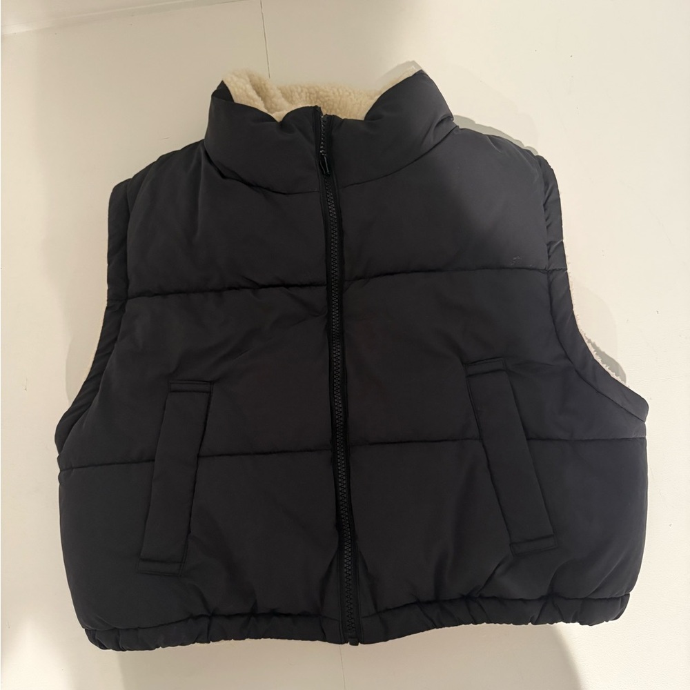 WORN ONCE! Altar’d State Cropped Black Puffer Vest